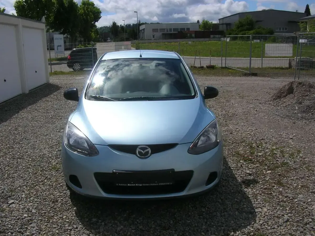 Gebraucht Mazda 2 Impuls 75 PS (55 kW) 2009 Icy blau metallic Kleinwagen