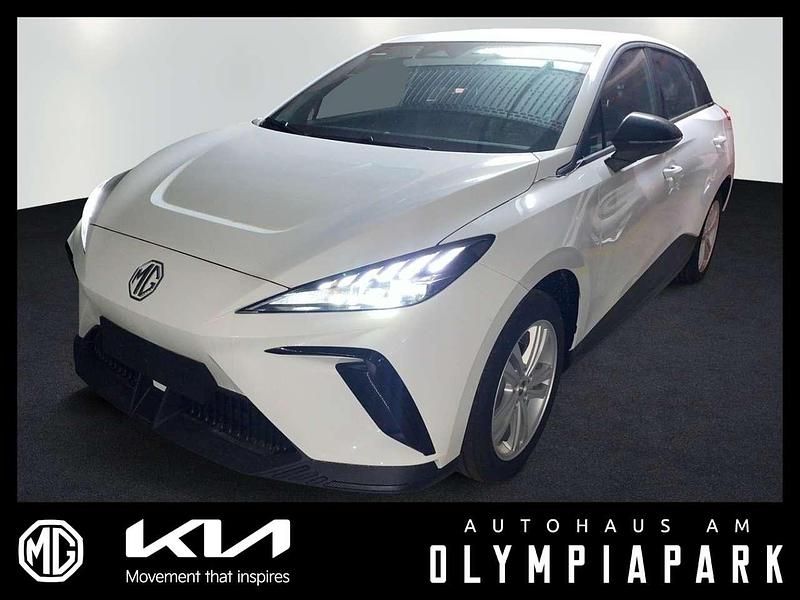 Dover white (dachfarbe schwarz) Gebraucht 2024 MG MG4 EV Kleinwagen | 32.990 € (Fairer Preis) - Bild 1/4