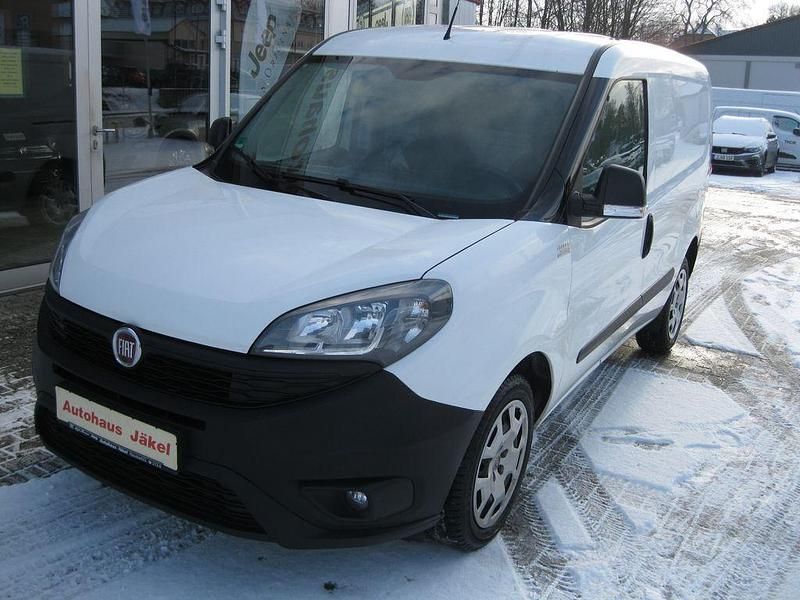 Gebraucht Fiat Doblò 95 PS (69 kW) 2021 Weiß Van / Kleinbus