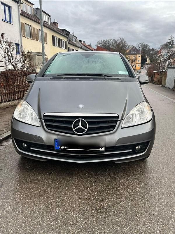 Gebraucht Mercedes A160 95 PS (69 kW) 2010 Grau Limousine
