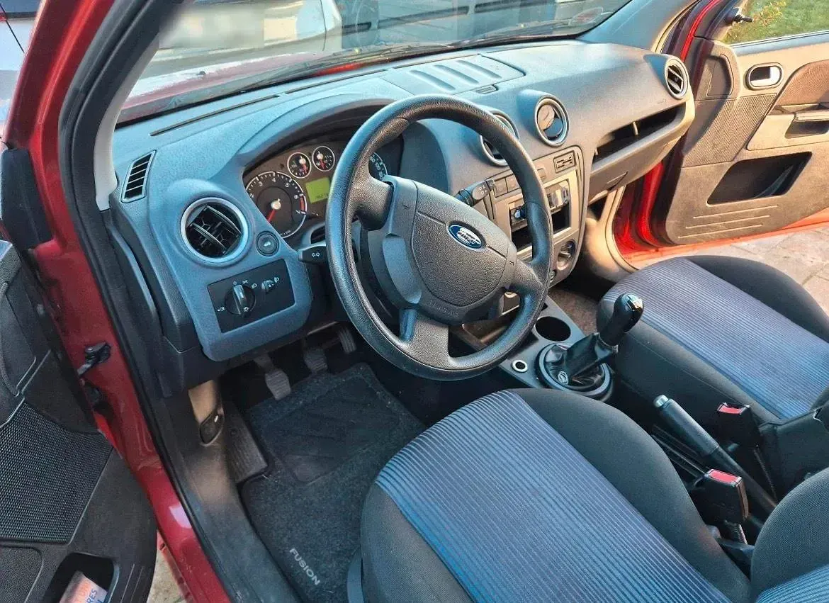 Gebraucht Ford Fusion 74 PS (54 kW) 2007 Rot Kleinwagen
