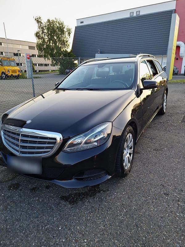 Gebraucht Mercedes E200 136 PS (100 kW) 2014 Schwarz Kombi