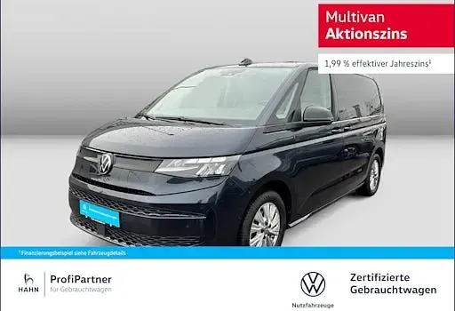 Usata VW Multivan Basis 150 CV (110 kW) 2024 Blu Monovolume