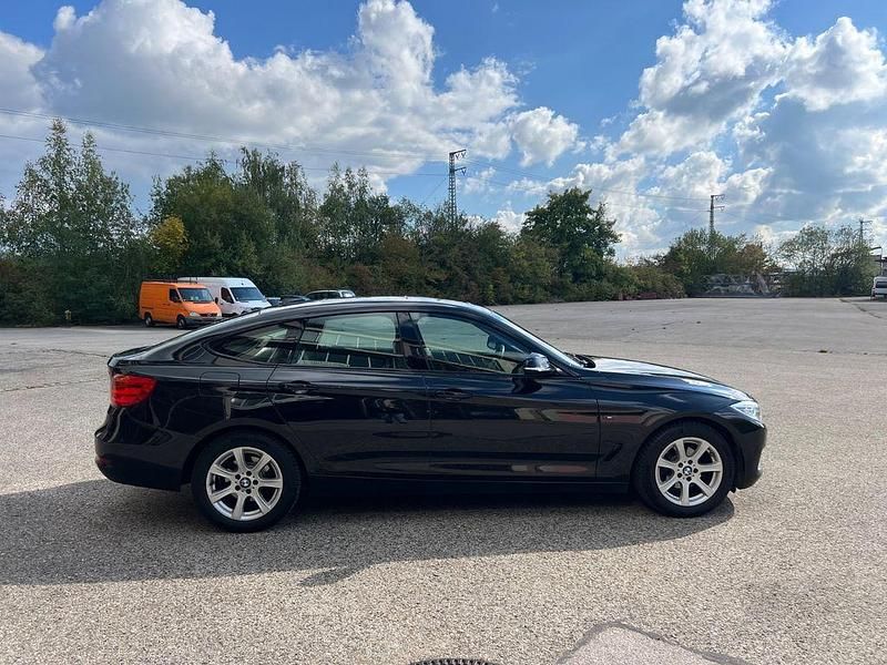 Gebraucht BMW 318 Gran Turismo Sport Line 143 PS (105 kW) 2014 Schwarz Limousine