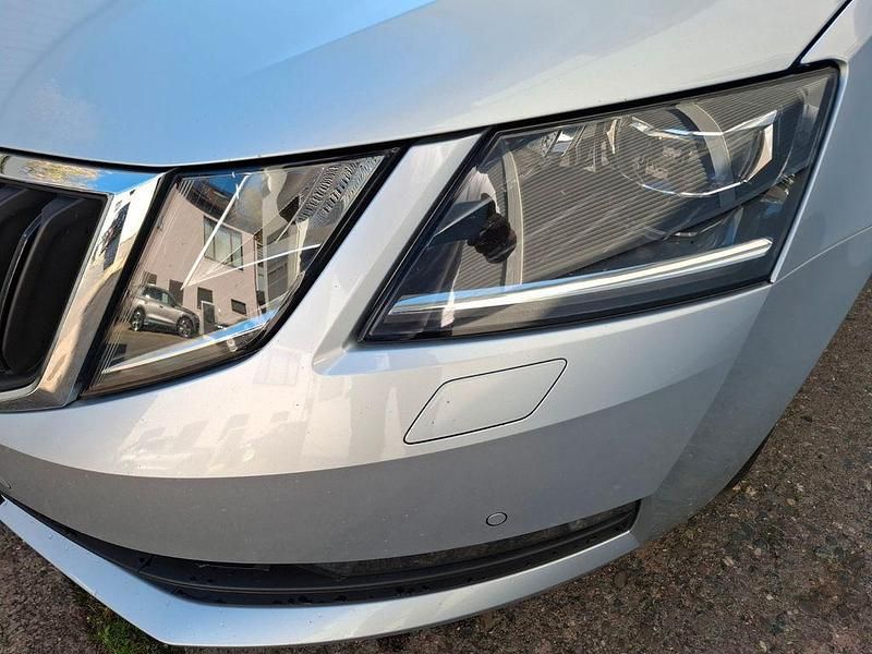 Gebraucht Skoda Octavia Ambition 116 PS (85 kW) 2019 Silber Limousine
