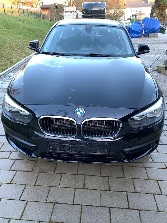 Gebraucht BMW 116 109 PS (80 kW) 2016 Schwarz Kleinwagen