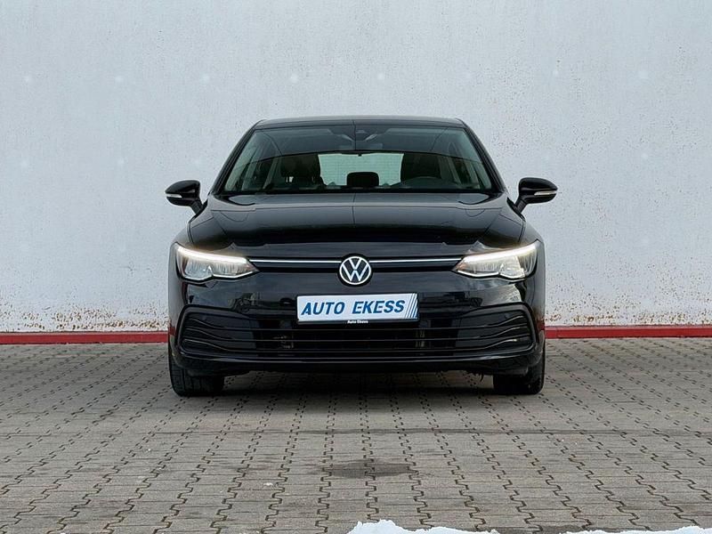 Gebraucht VW Golf VIII Life 131 PS (96 kW) 2021 Schwarz Limousine