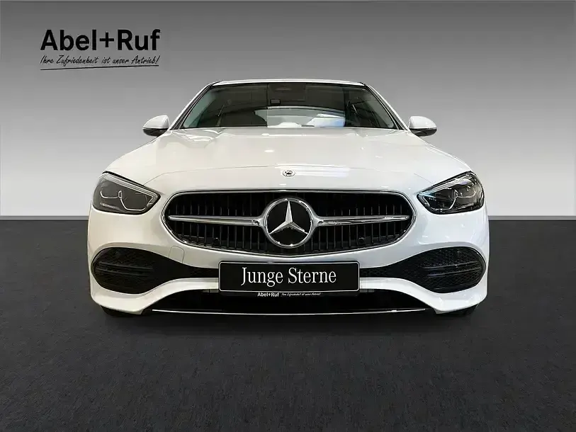 Gebraucht Mercedes C220 Avantgarde 200 PS (147 kW) 2025 Andere Limousine