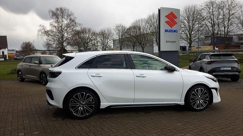 Gebraucht Kia Ceed GT-Line 140 PS (102 kW) 2025 Weiß Kleinwagen