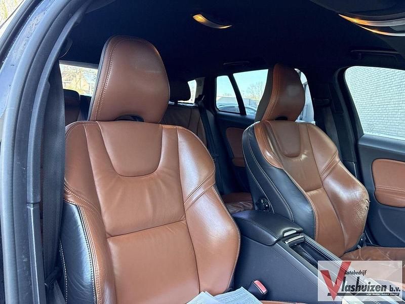 Gebraucht Volvo V60 Summum 286 PS (210 kW) 2013 Schwarz Kombi