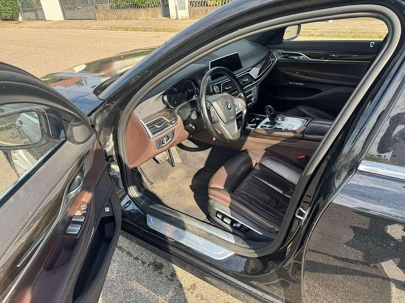 Gebraucht BMW 740 iPerformance 258 PS (189 kW) 2017 Schwarz Limousine
