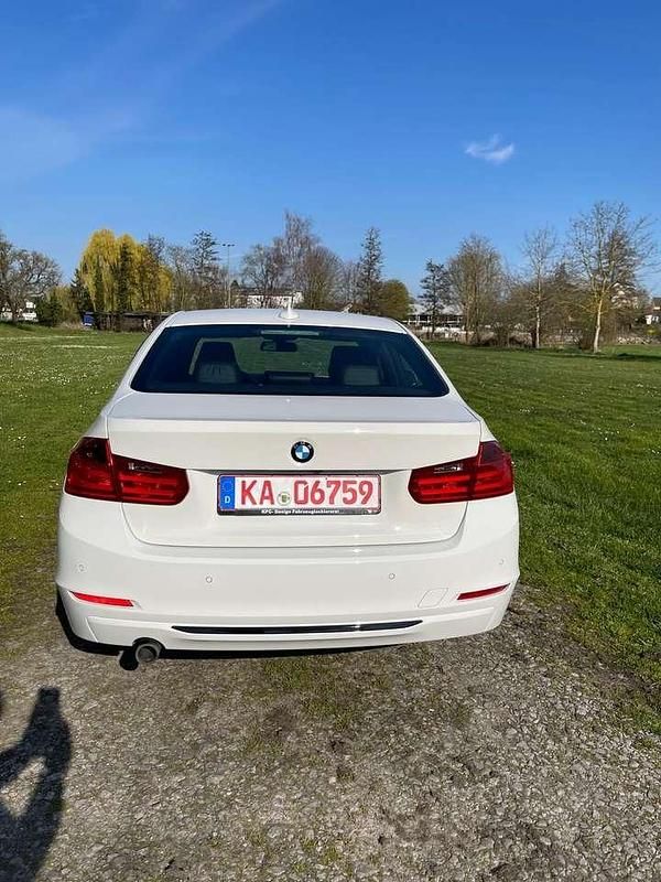 Second-hand BMW 320 Performance 184 CP (135 kW) 2013 Berlinǎ