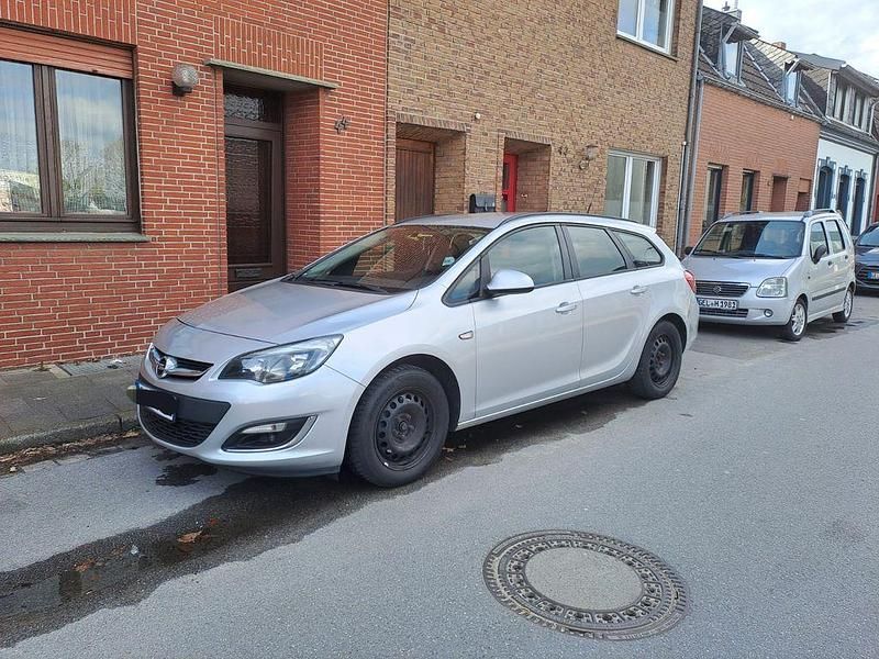 Gebraucht Opel Astra 110 PS (80 kW) 2013 Grau Kombi