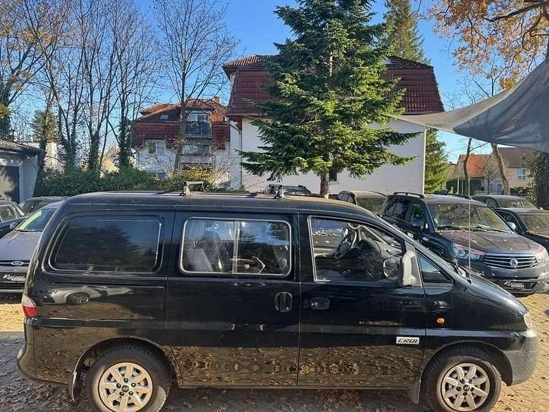 Gebraucht Hyundai H-1 140 PS (102 kW) 2009 Schwarz Van / Kleinbus