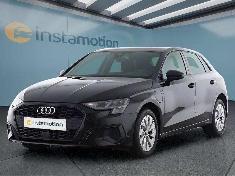 Gebraucht Audi A3 Sportback e-tron 204 PS (150 kW) 2022 Schwarz Kleinwagen