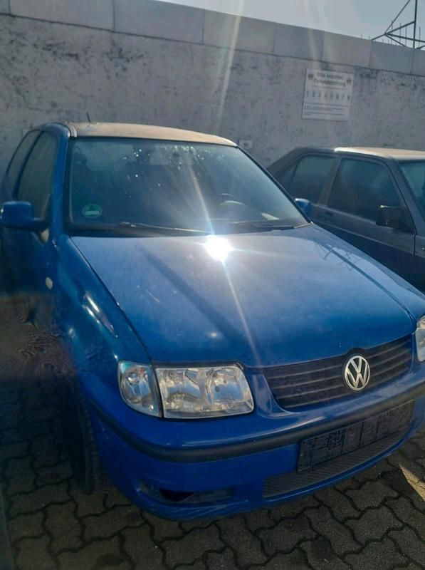 Gebraucht VW Polo 55 PS (40 kW) 1999 Blau Kleinwagen