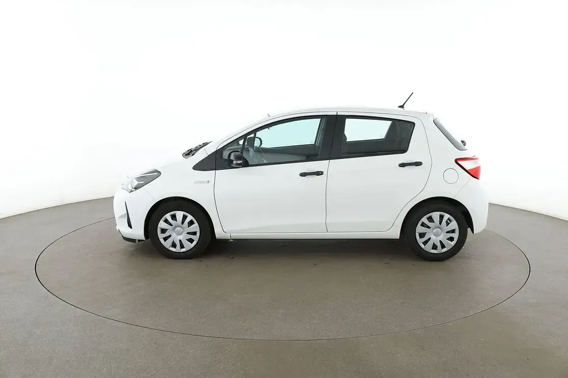 Gebraucht Toyota Yaris 61 PS (44 kW) 2018 Weiß Kleinwagen