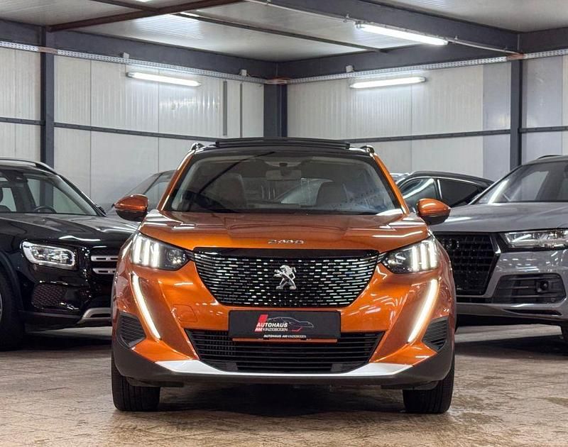 Gebraucht Peugeot 2008 Allure 136 PS (100 kW) 2024 Orange SUV
