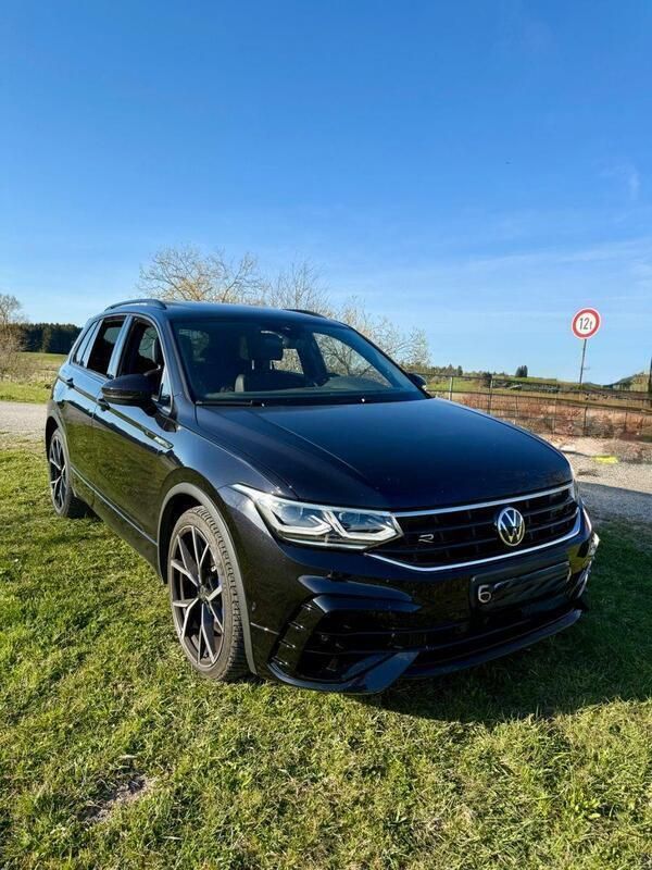 Schwarz Gebraucht 2022 VW Tiguan R SUV | 43.999 € (Etwas zu teuer) - Bild 1/4