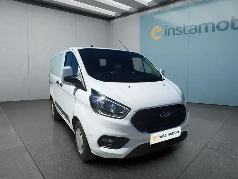 Second-hand Ford Transit Custom 105 CP (77 kW) 2023 Alb Berlinǎ