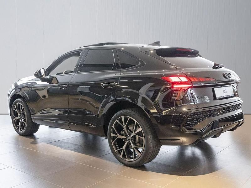 Neu Audi Q3 Sportback Ambiente 272 PS (200 kW) 2026 Schwarz SUV
