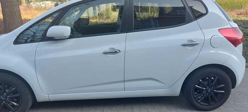 Gebraucht Kia Venga 125 PS (91 kW) 2016 Weiß Kleinwagen