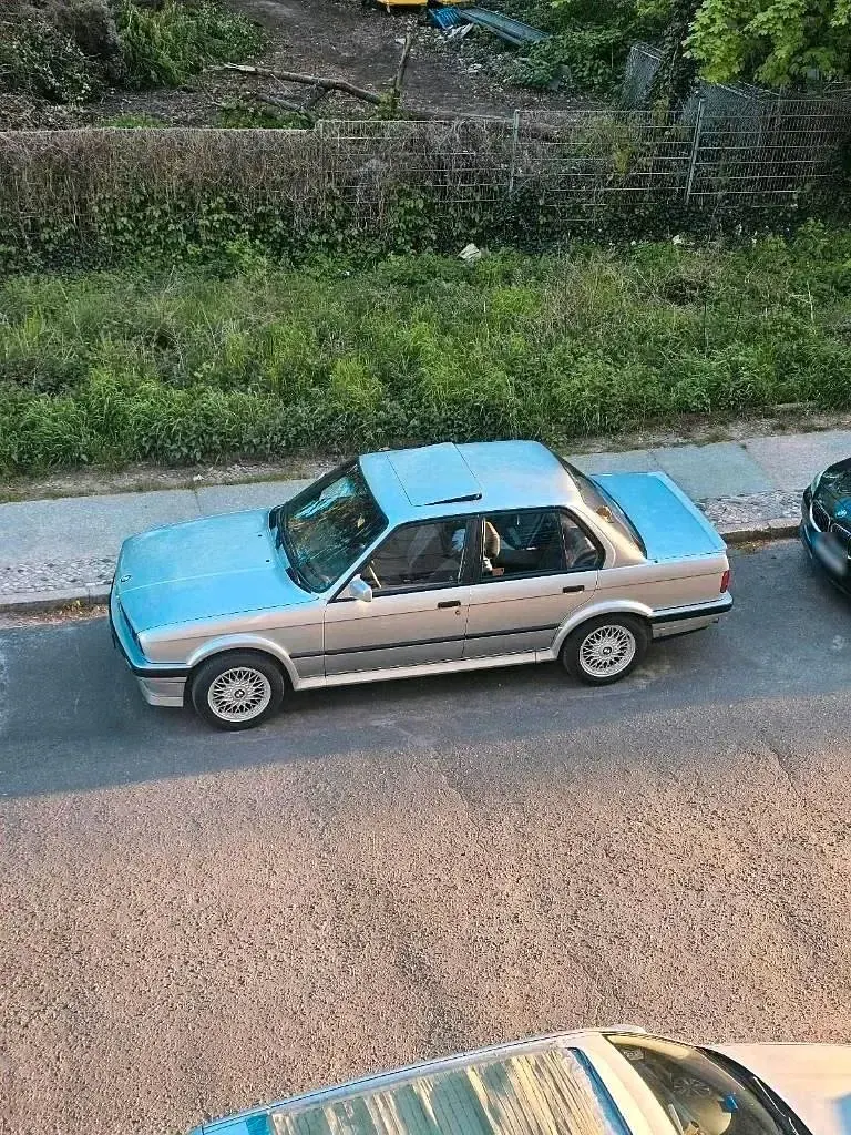 Używany BMW 325 Sport Line 170 KM (125 kW) 1989 Srebrny Sedan/Limuzyna