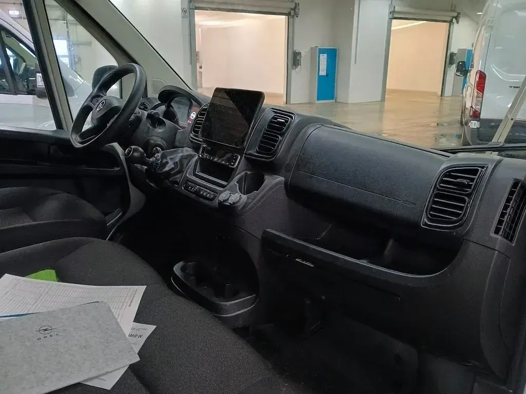 Gebraucht Opel Movano 179 PS (131 kW) 2025 Weiß Van