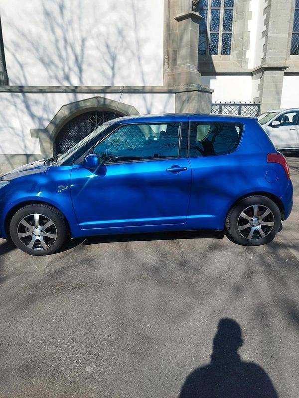 Gebraucht Suzuki Swift 92 PS (67 kW) 2009 Blau Kleinwagen