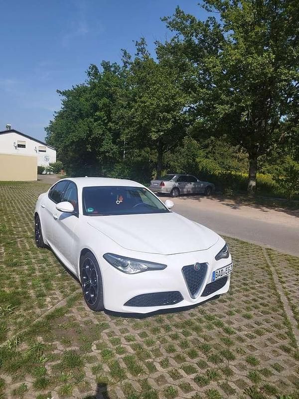 Gebraucht Alfa Romeo Giulia Super 150 PS (110 kW) 2018 Limousine