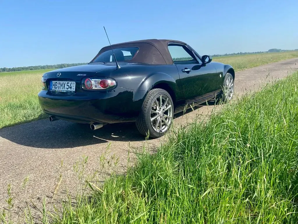 Używany Mazda MX5 126 KM (92 kW) 2008 Czarny Kabriolet