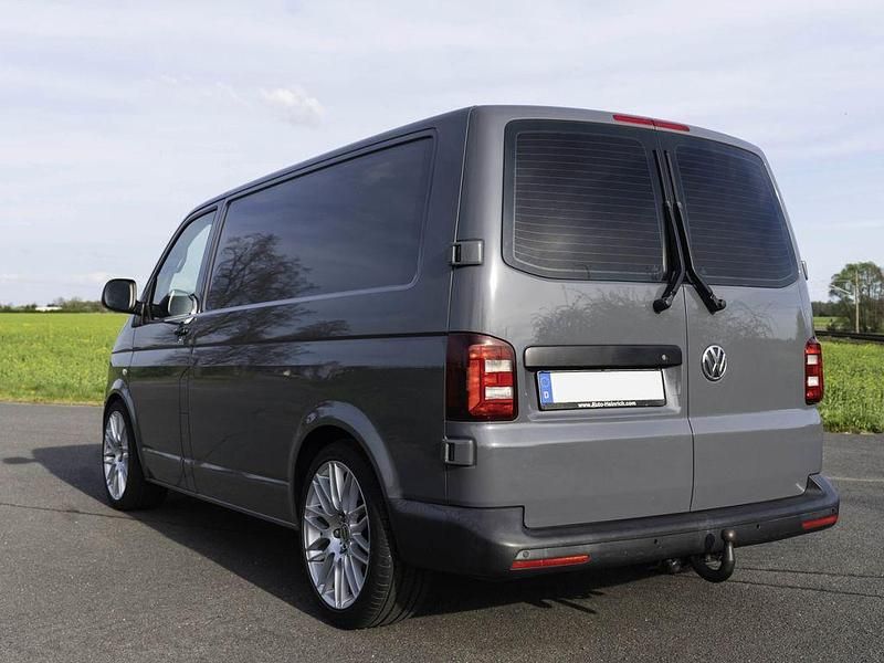 Gebraucht VW T5 140 PS (102 kW) 2014 Grau Van