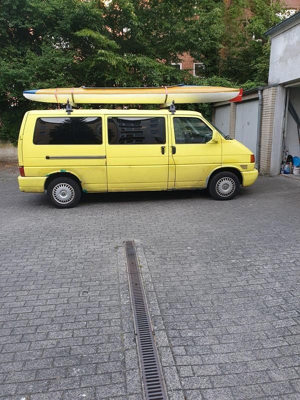 Gebraucht VW T4 102 PS (75 kW) 2001 Gelb Van