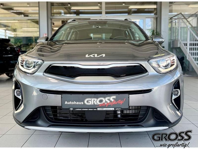 Neu Kia Stonic 101 PS (74 kW) 2025 Grau SUV