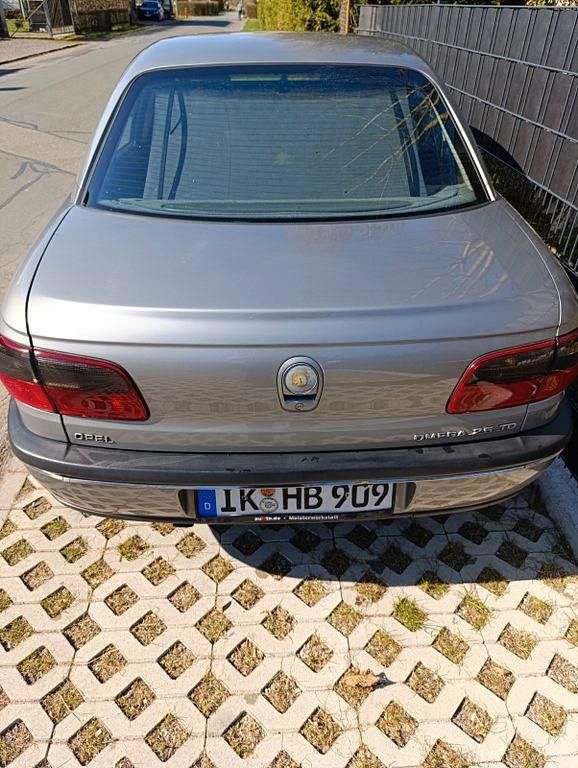 Gebraucht Opel Omega 131 PS (96 kW) 1995 Silber Limousine
