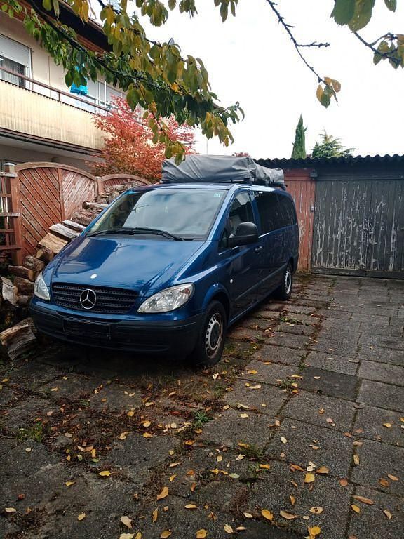 Blau Gebraucht 2009 Mercedes Vito Van / Kleinbus | 7.500 € (Guter Preis) - Bild 1/4