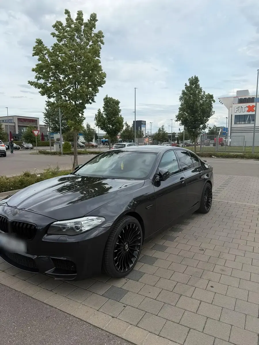 Gebraucht BMW 530 Luxury Line 258 PS (189 kW) 2013 Schwarz Limousine