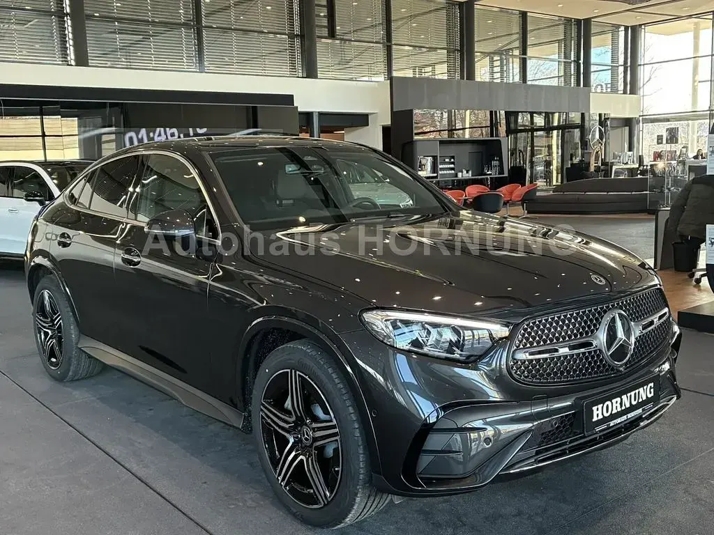 Gebraucht Mercedes GLC200 AMG 204 PS (150 kW) 2026 Metalliclack graphitgrau SUV