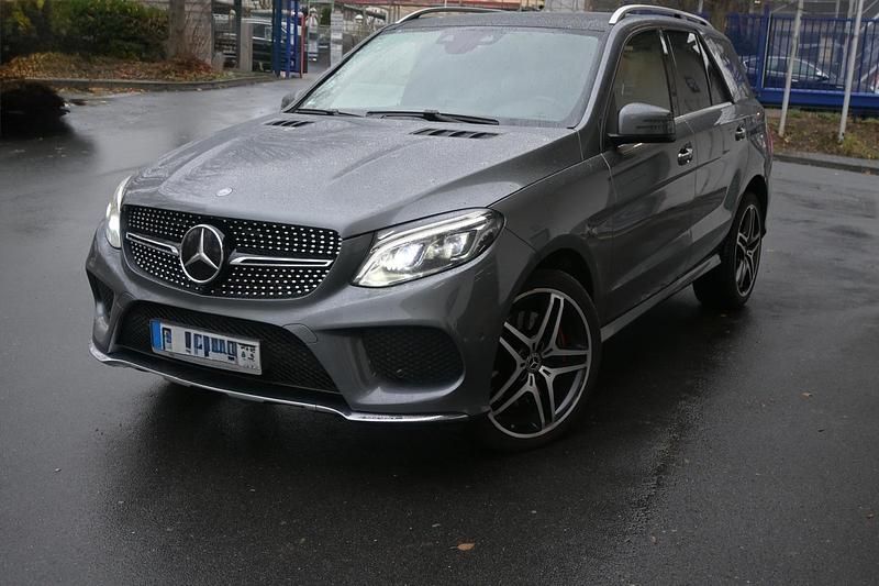 Silber Gebraucht 2017 Mercedes GLE350 AMG SUV | 25.500 € (Fairer Preis) - Bild 1/4