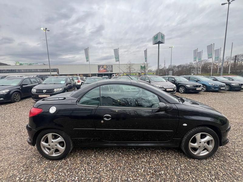 Gebraucht Peugeot 206 CC Platinum 109 PS (80 kW) 2003 Schwarz Cabrio