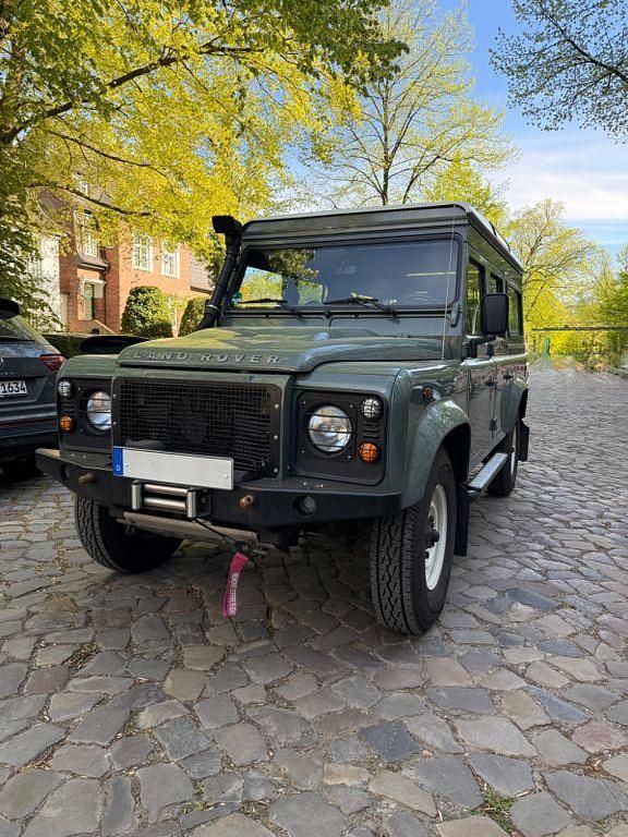 Gebraucht Land Rover Defender SE 122 PS (89 kW) 2012 Grün Kombi