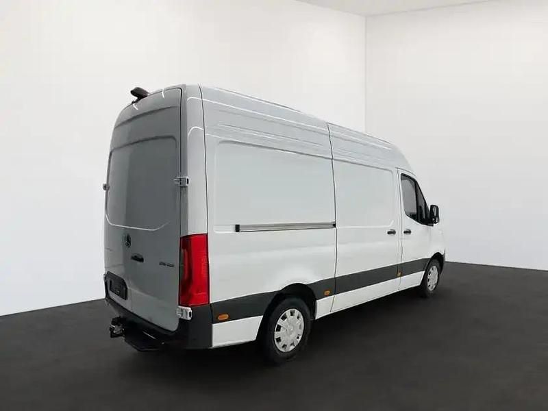 Gebraucht Mercedes Sprinter 150 PS (110 kW) 2024 Arktikweiss Van