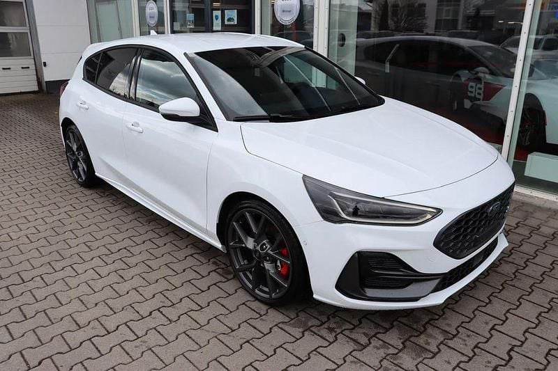 Gebraucht Ford Focus ST 280 PS (205 kW) 2025 Weiß Limousine