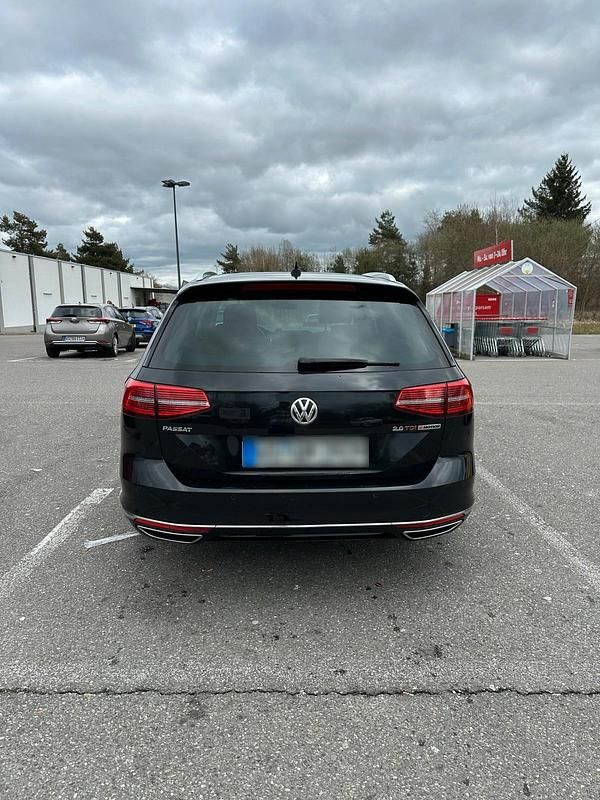 Gebraucht VW Passat Highline 239 PS (175 kW) 2015 Schwarz Kombi
