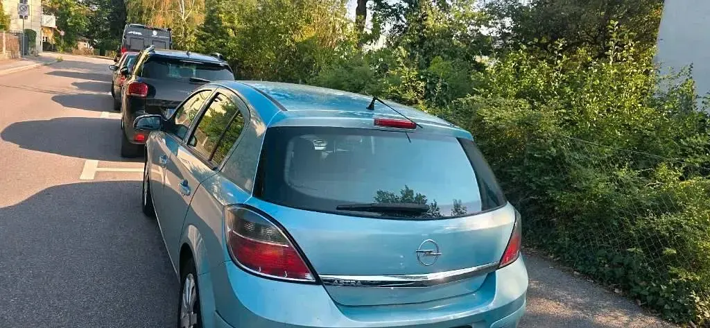 Gebraucht Opel Astra 116 PS (85 kW) 2009 Blau Kleinwagen