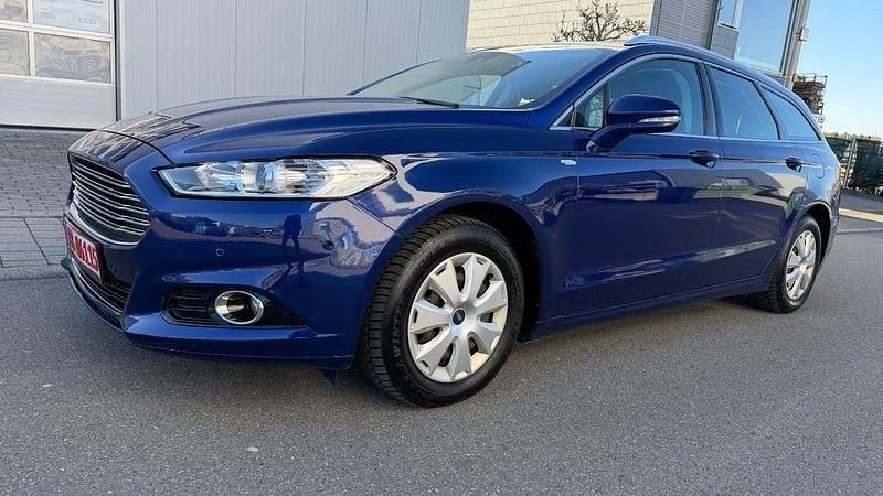 Gebraucht Ford Mondeo 150 PS (110 kW) 2015 Blau Limousine