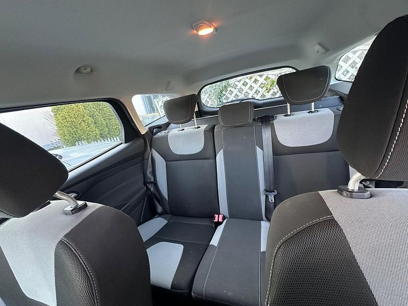 Gebraucht Ford Focus Trend 101 PS (74 kW) 2014 Schwarz Kombi