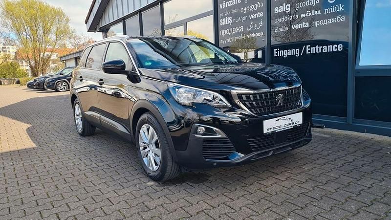 Gebraucht Peugeot 5008 Active 131 PS (96 kW) 2021 Schwarz SUV