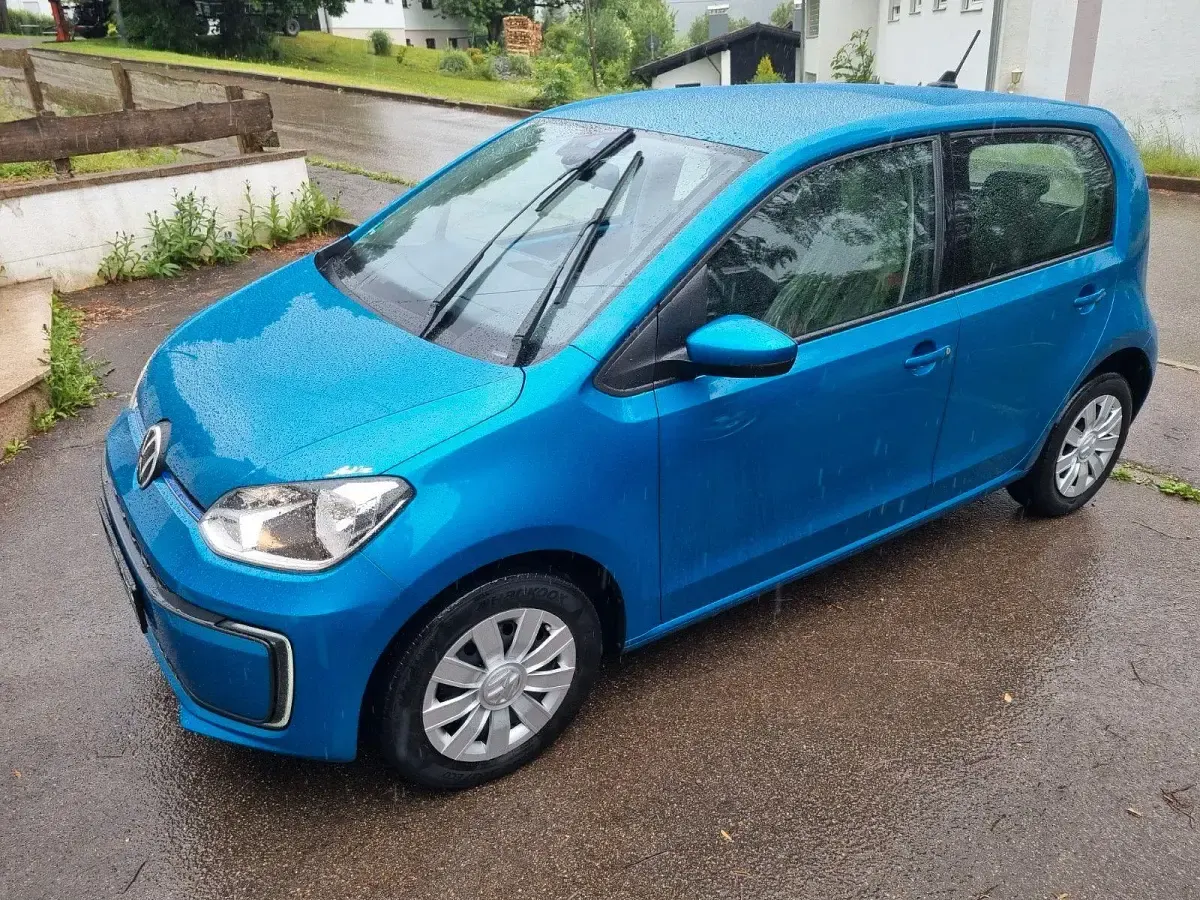 Gebraucht VW e-up! Style 61 kW (83 PS) 2021 Blau Kleinwagen