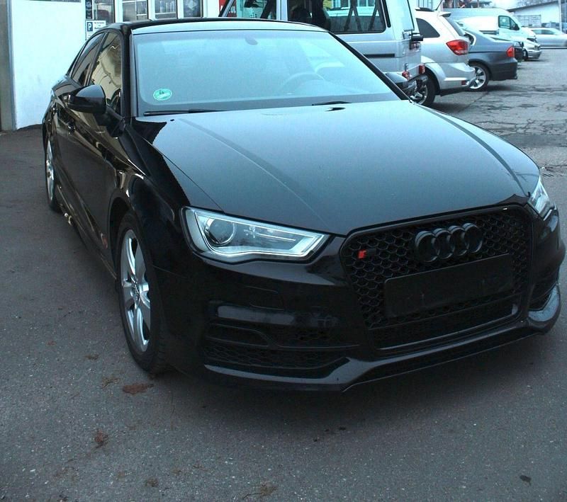 Gebraucht Audi S3 Ambiente 300 PS (220 kW) 2014 Schwarz Limousine